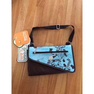 Mod Pod, Baby change pad clutch, NWT